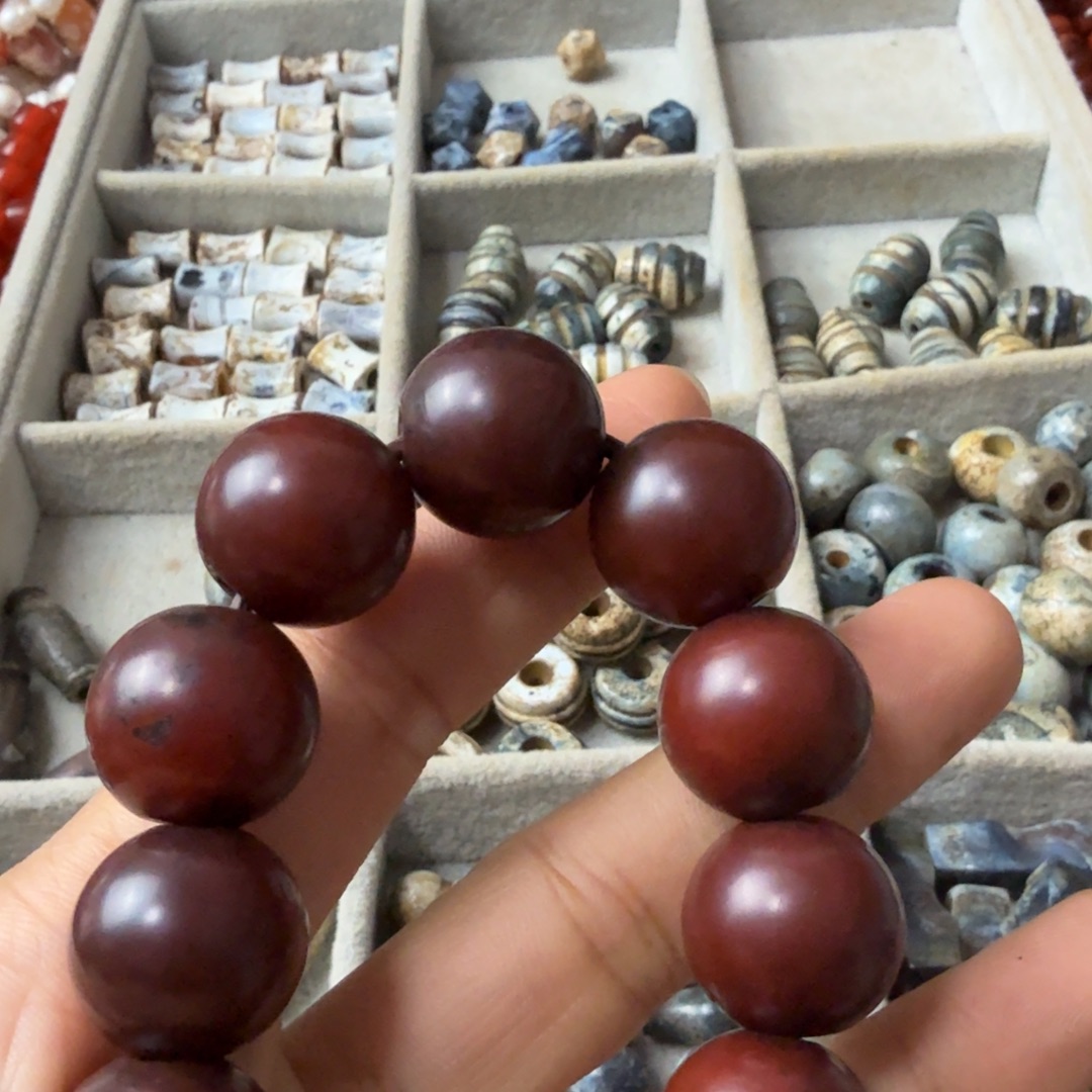 请***哥玛瑙/玉髓未镶嵌手链