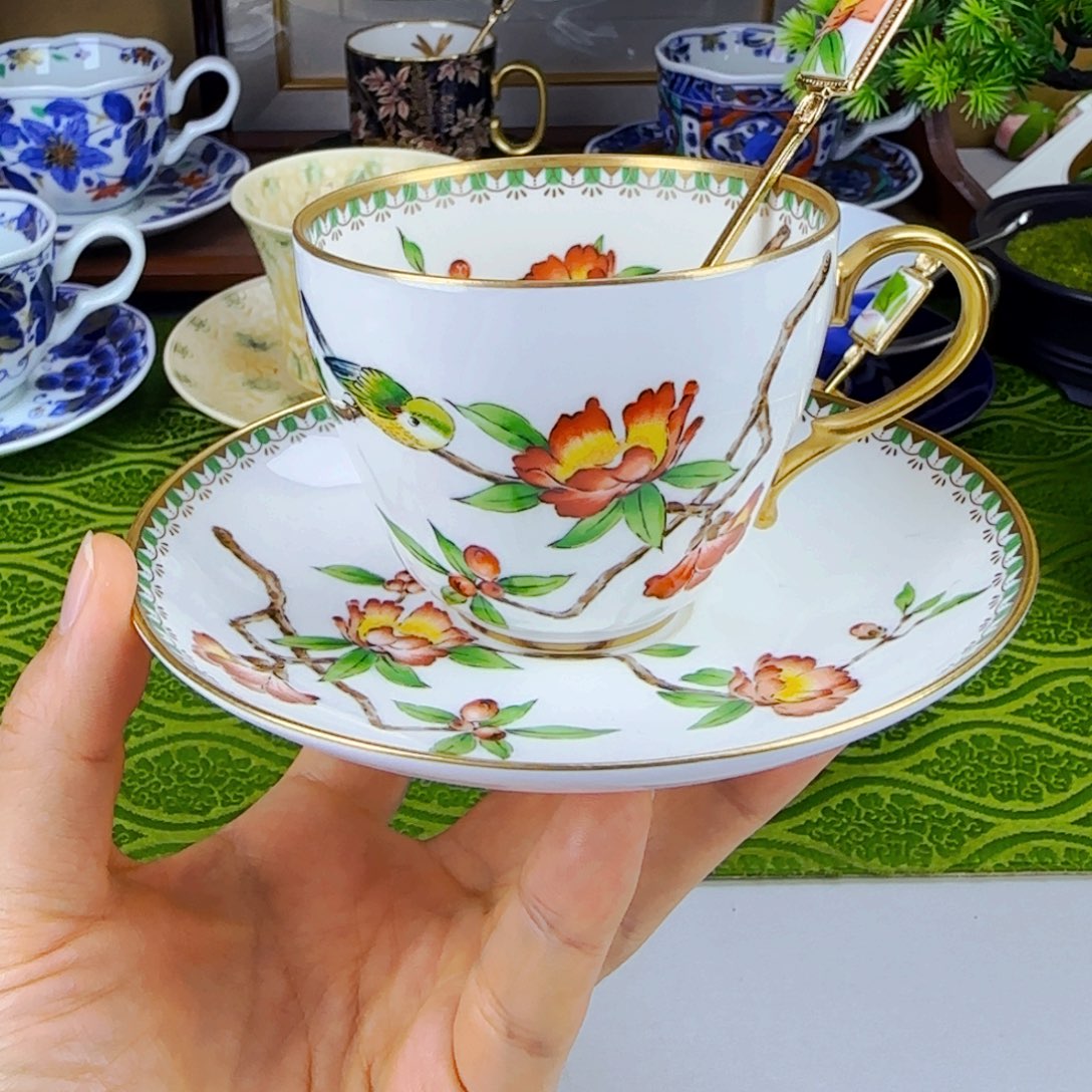 它家陶瓷 很好看！！2