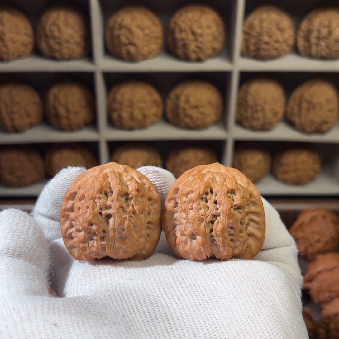 文玩核桃把件39尺边肚同尺全品原桩血麒麟