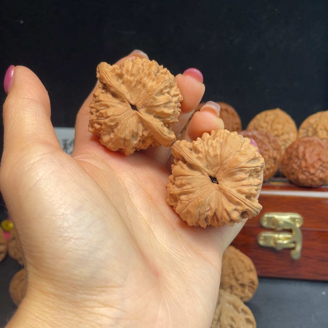 吊坠文玩核桃官帽42尺