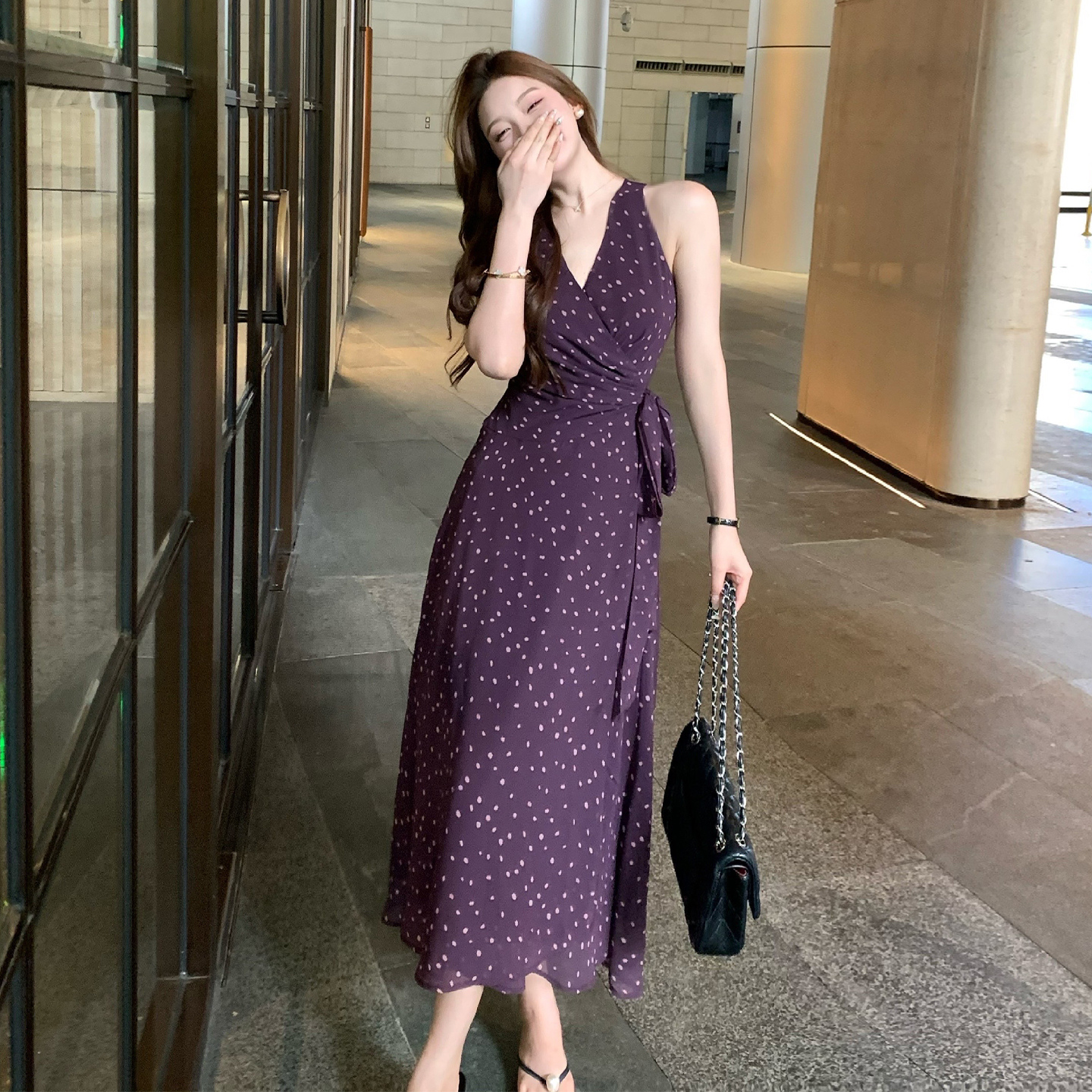 V领独特漂亮紫色掐腰无袖连衣裙夏日巨好看御姐风情万种裙子5517