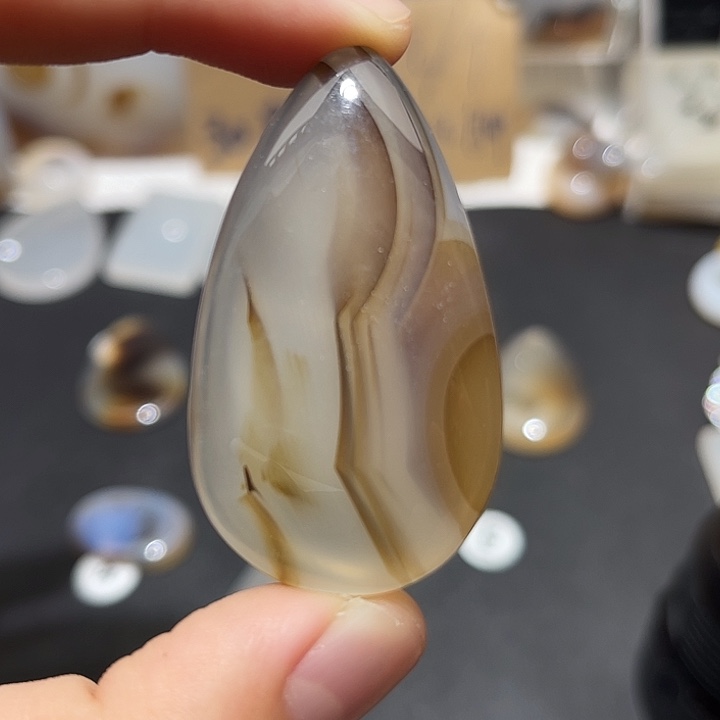 玛瑙/玉髓颈饰未镶嵌