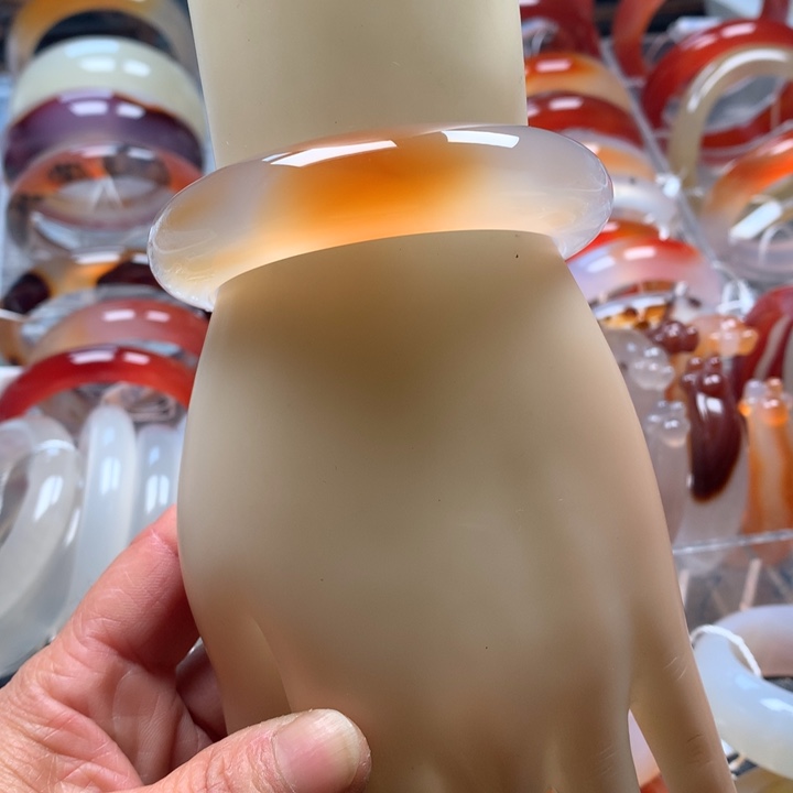 玛瑙/玉髓未镶嵌手镯