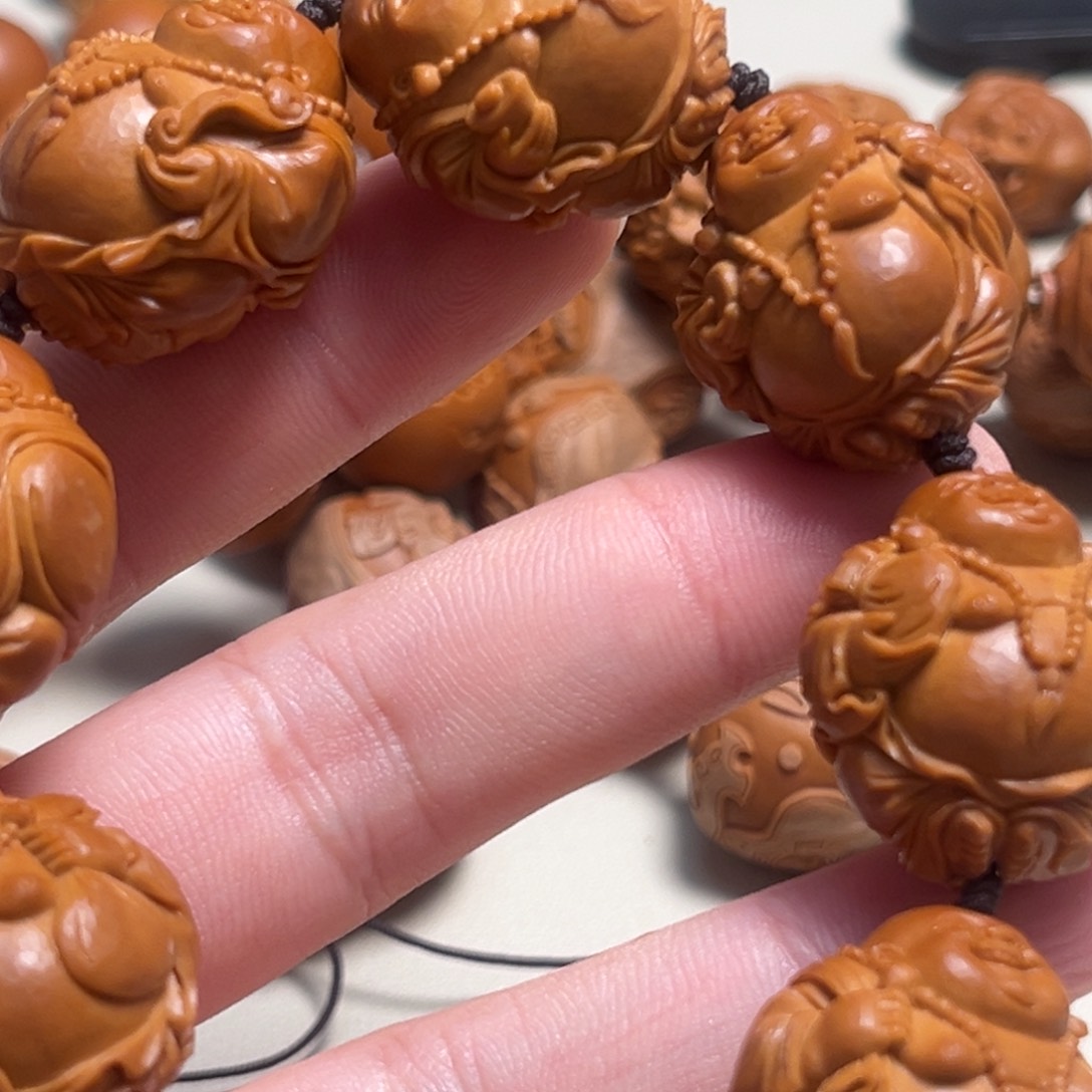 橄榄核吊坠玖**生纯刀弥勒