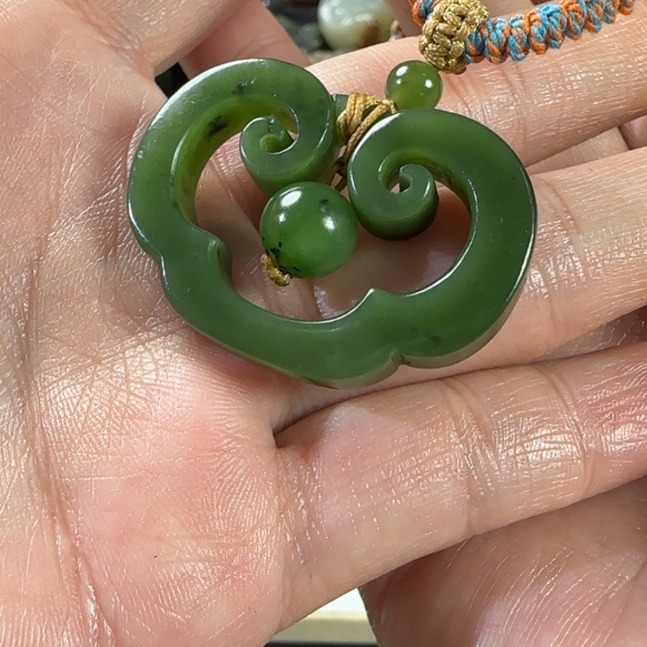 和田玉未镶嵌颈饰福利