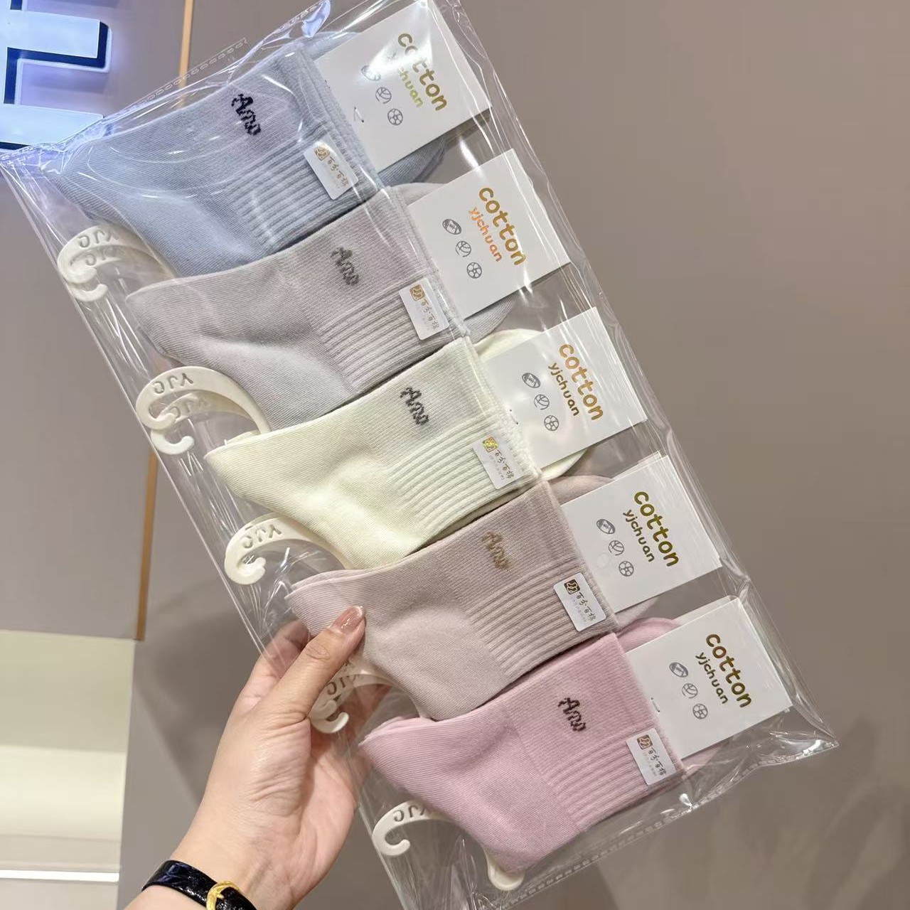 秋冬款女士运动棉袜子，抗菌保暖不闷脚，