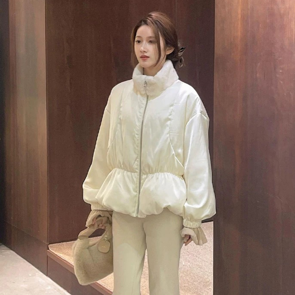 老钱风 【听冬】白色短款面包服2025冬高级感毛领收腰修身厚外套女