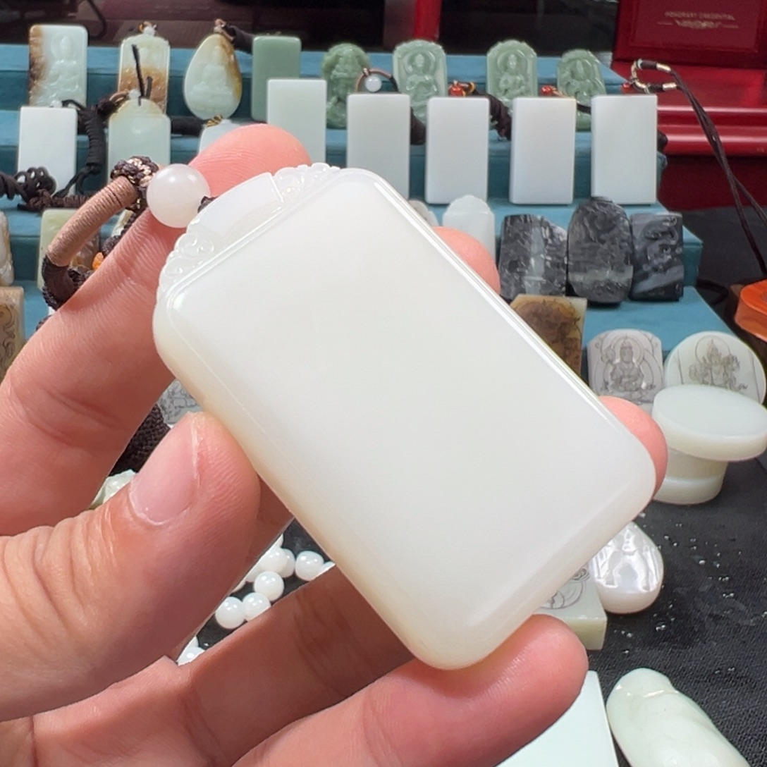 定制和田玉未镶嵌和田玉