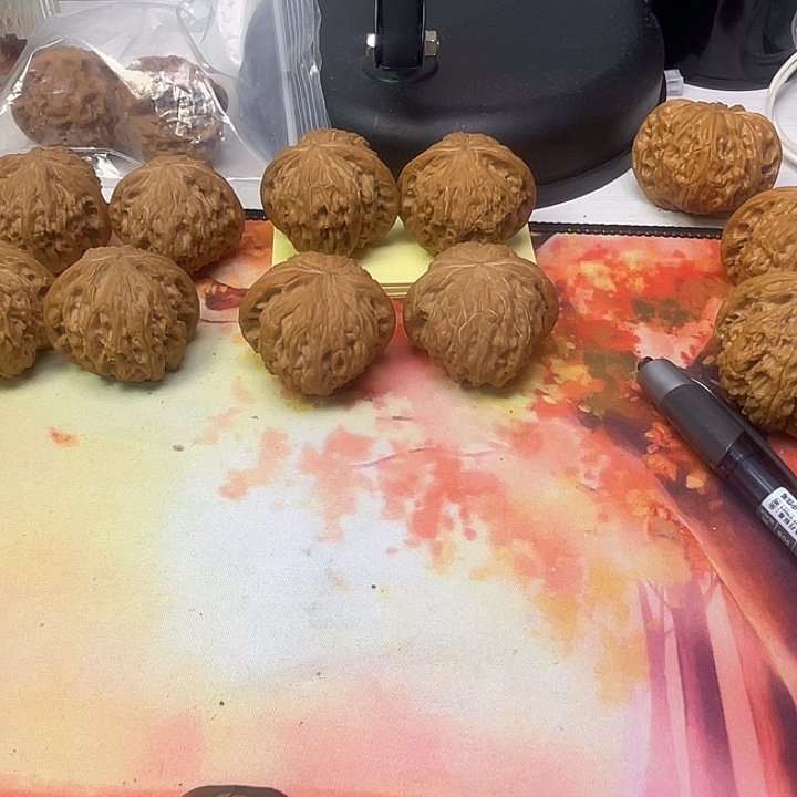 异***同把件文玩核桃磨盘