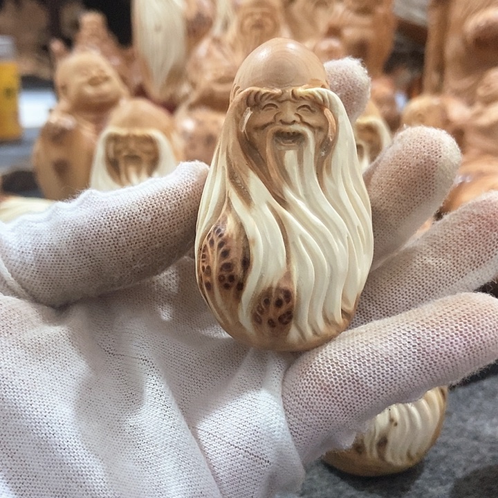 柏木（崖柏）留疤寿星