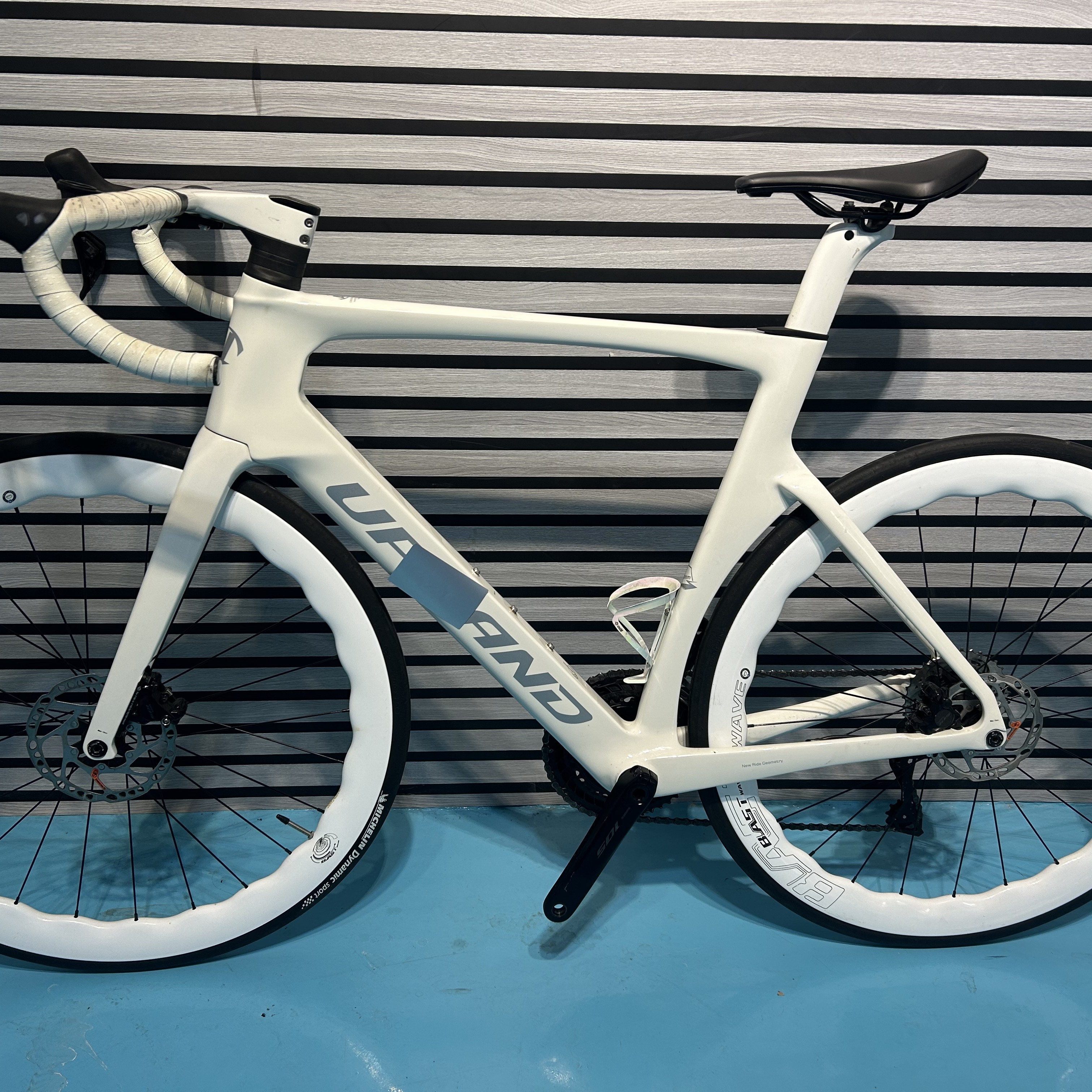  r70 全碳纤维 公路车 电变7170