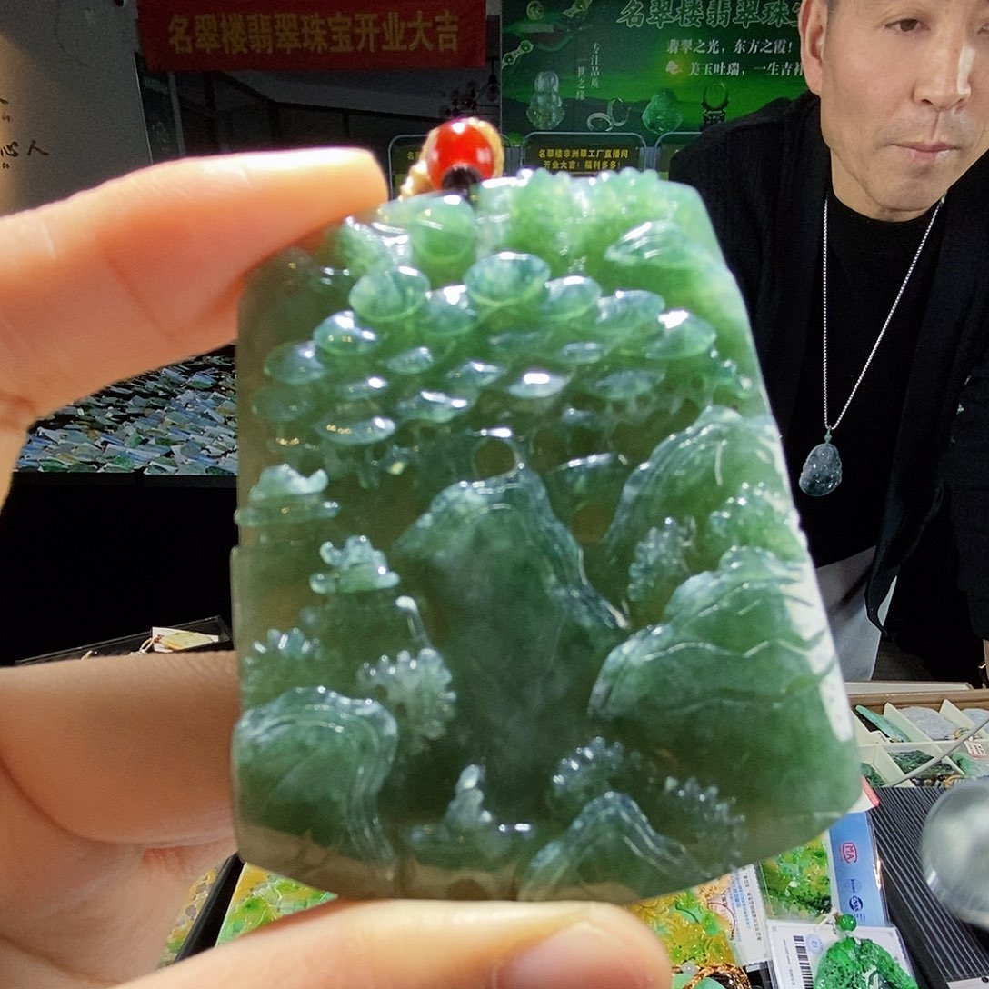 颈饰未镶嵌翡翠翡翠