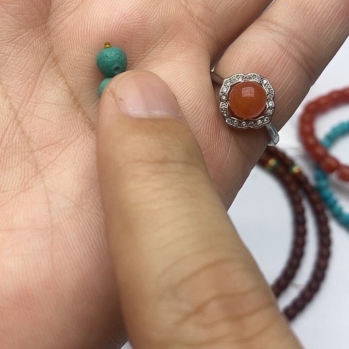 南红玛瑙未镶嵌珠宝奇石