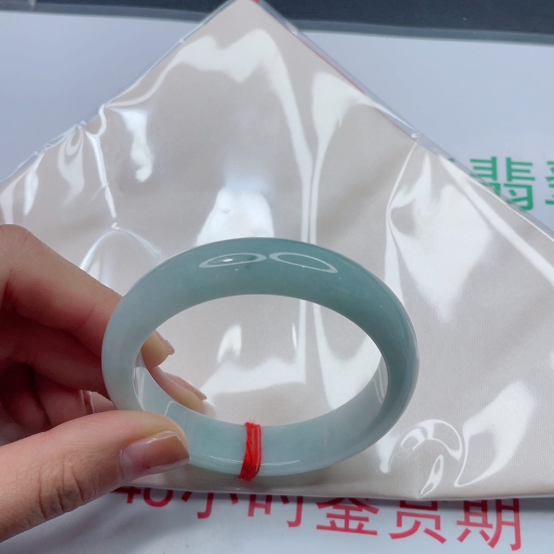 未镶嵌手镯翡翠手镯