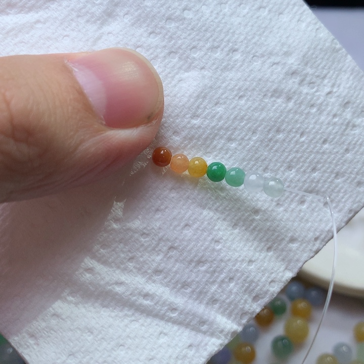 翡翠颈饰未镶嵌猪猪