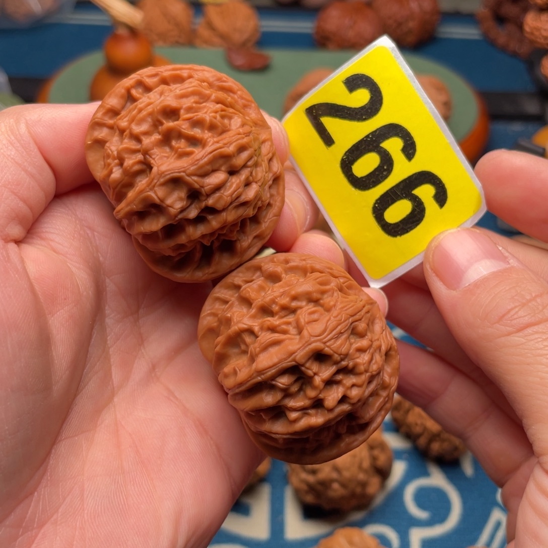 文玩核桃把件42全品正磨266号