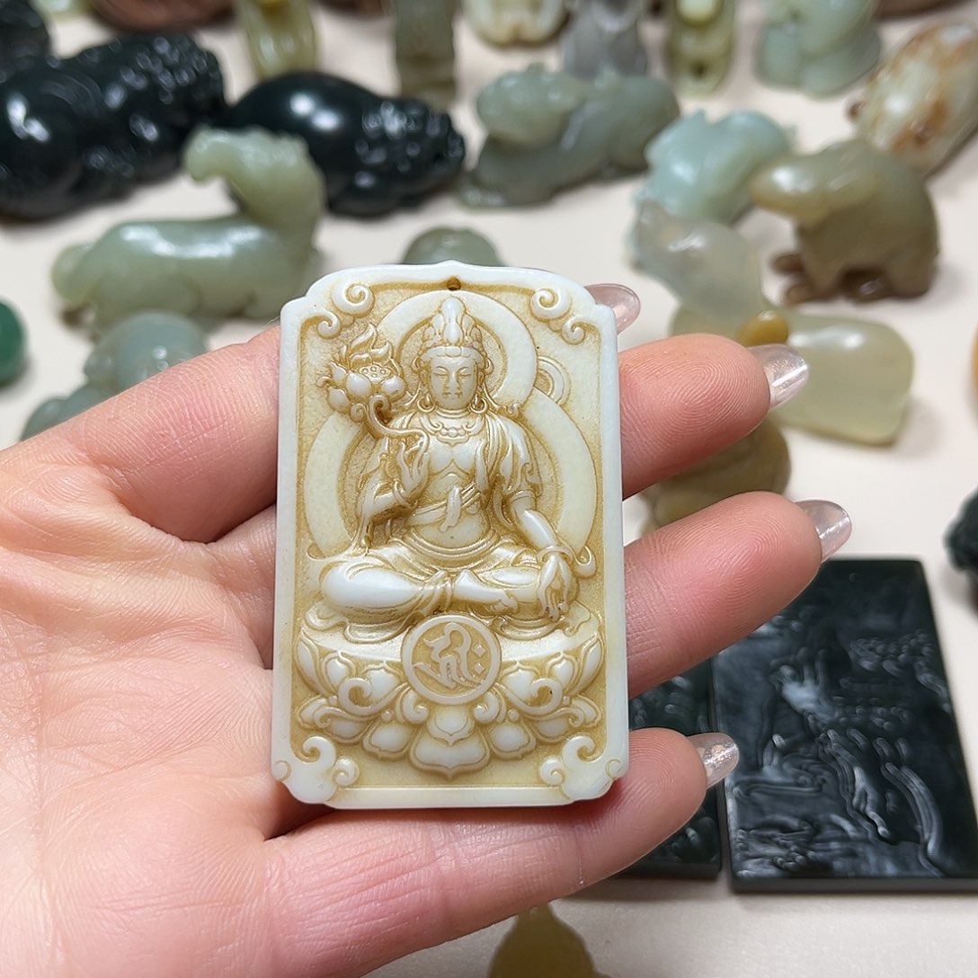 白玉菩提吊坠白玉菩提吊坠