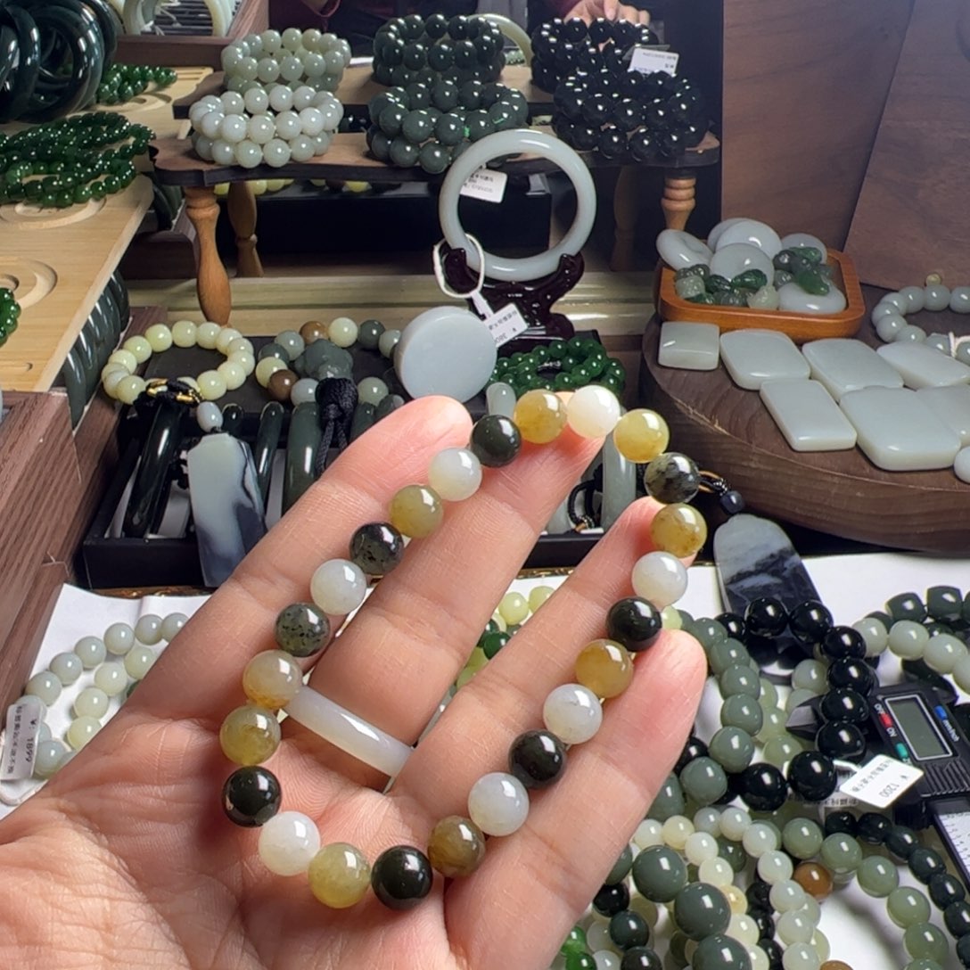 和田玉未镶嵌手链