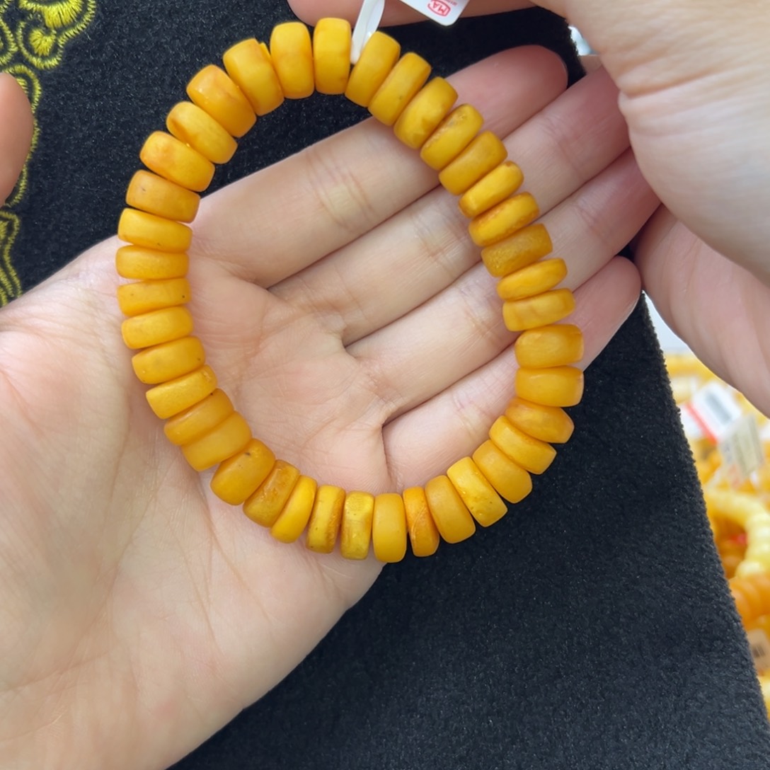 未镶嵌琥珀珠宝奇石