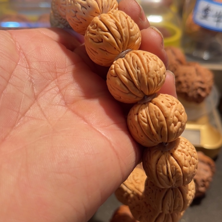 文玩核桃把件手串