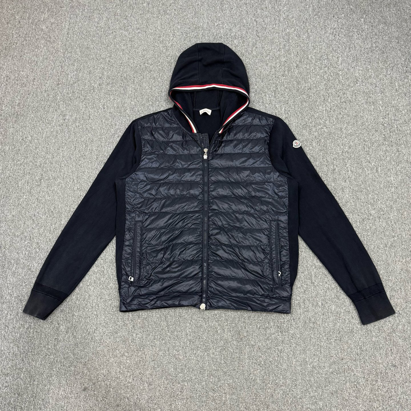 95新 MONCLER 16548058蒙口 藏蓝色针织拼接羽绒服外套 XXL码95新