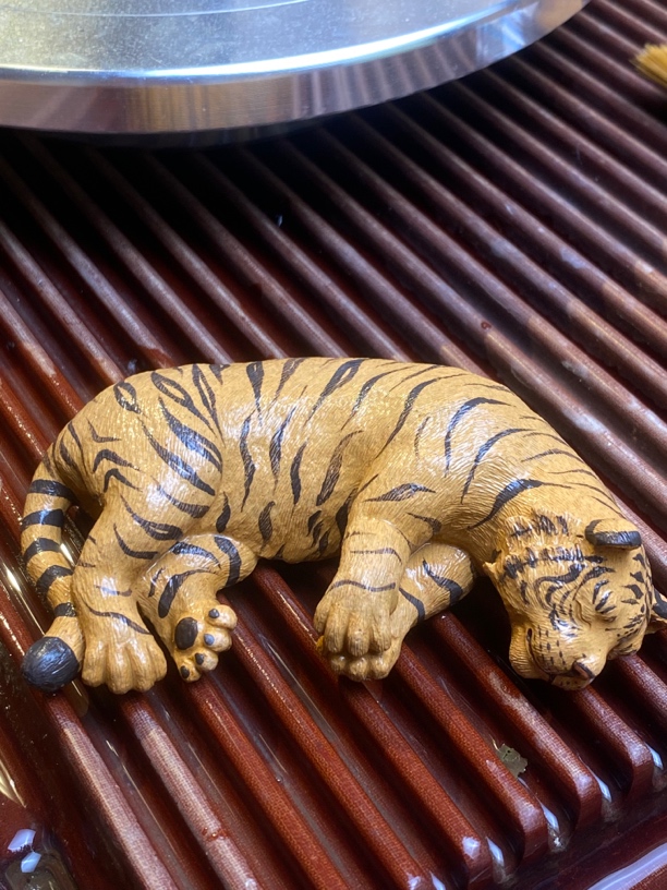 紫砂小懒虎 全手工实心作品 原矿黄段泥➕黑泥