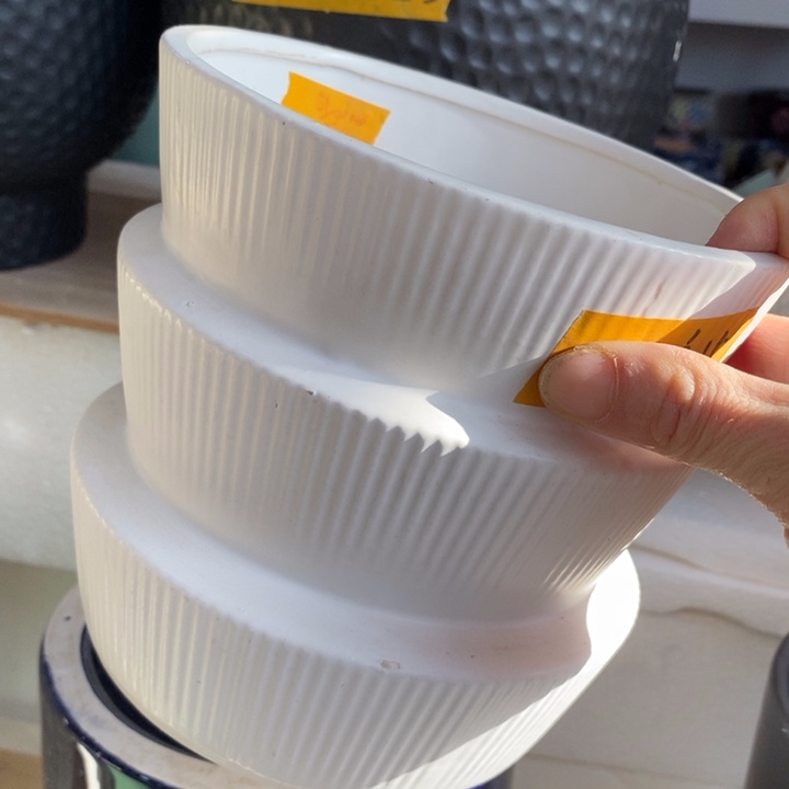 陶盆有孔 瑕疵针孔漏釉介意勿拍外口 16外高15