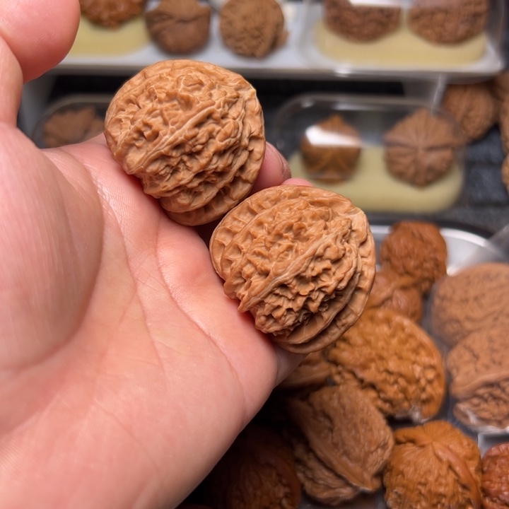 把件文玩核桃41三角白