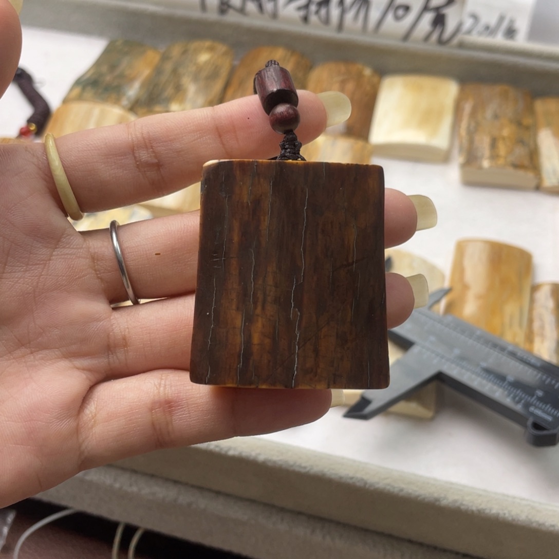 猛犸象牙手串/手链/手镯特价无事牌