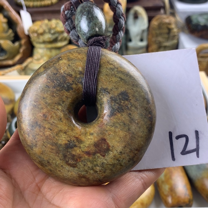 岫岩河磨玉（透闪石质玉）未镶嵌珠宝奇石