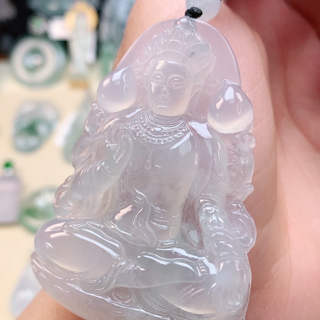 翡翠未镶嵌颈饰观音