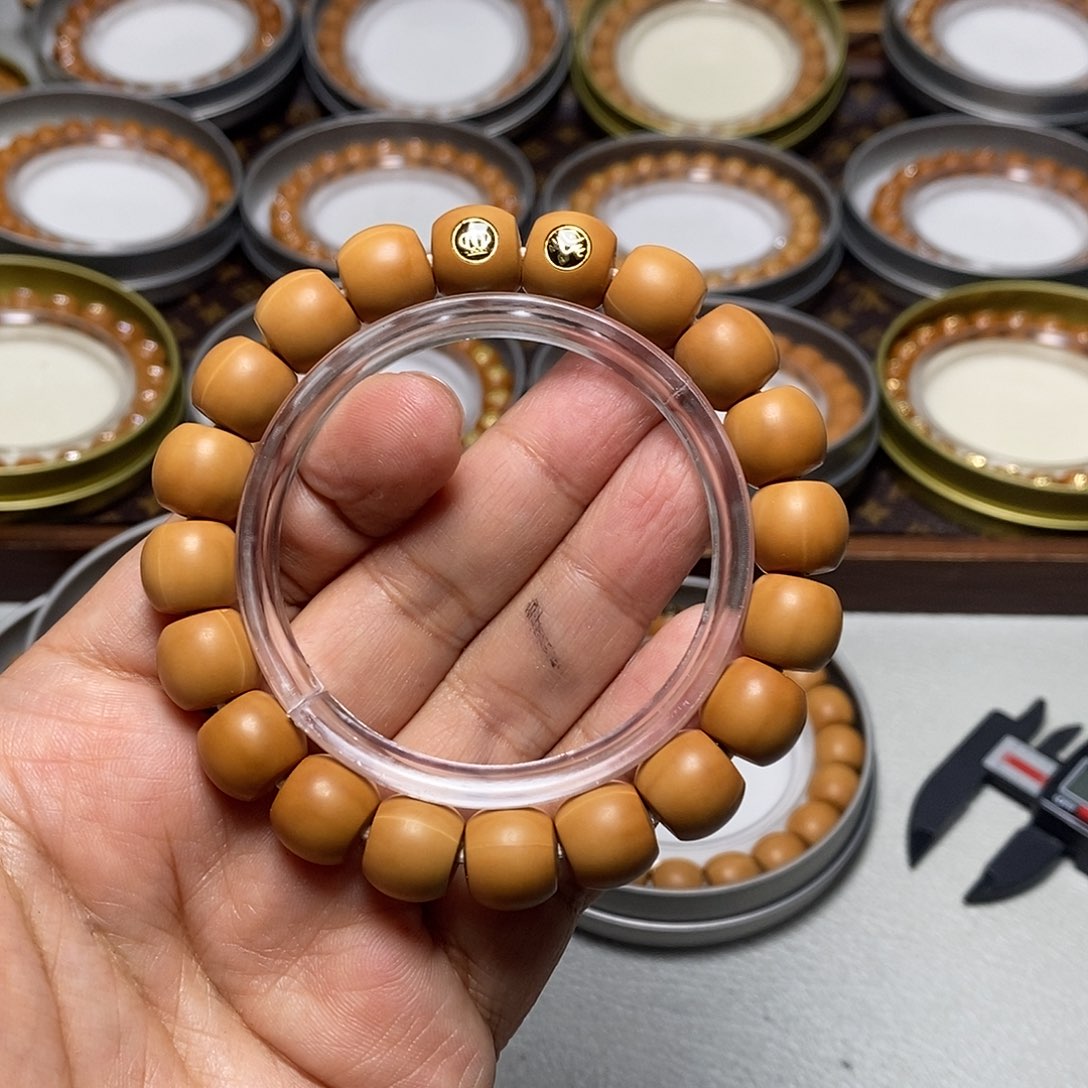 猴头核桃手串77号双标龙炎直切11+左右