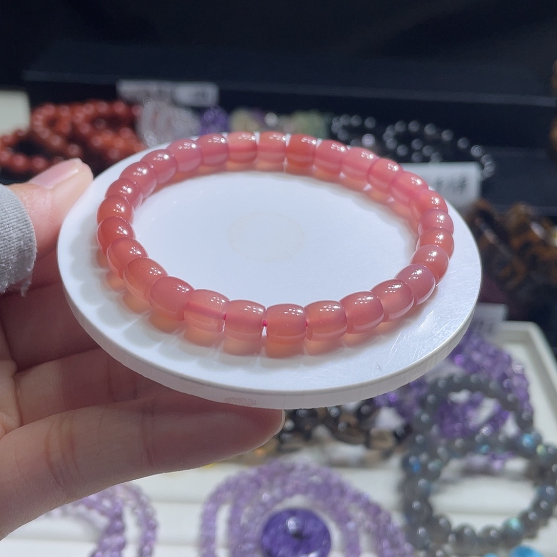 未镶嵌水晶手链盐源玛瑙直切58元