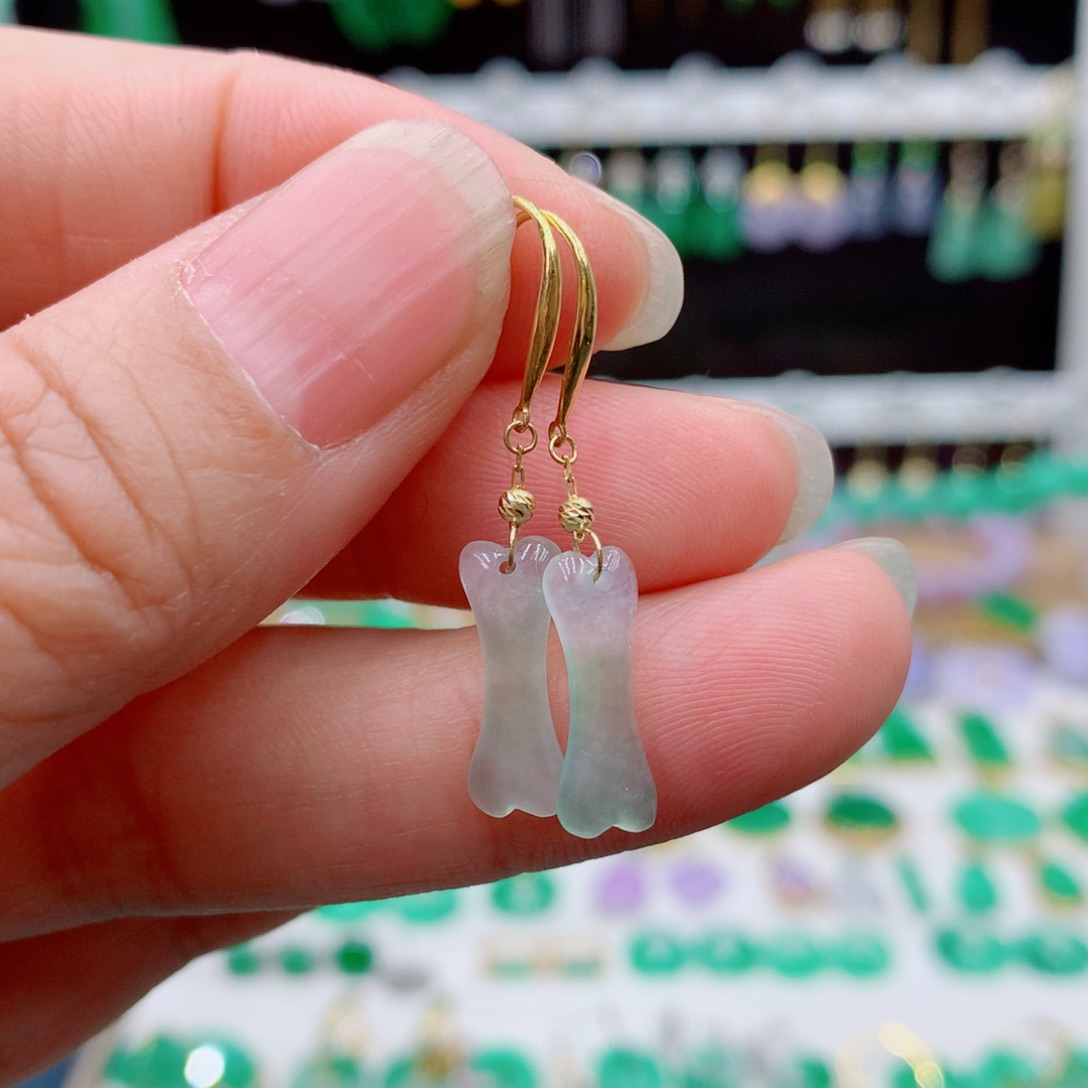 翡翠耳饰18K金镶嵌的