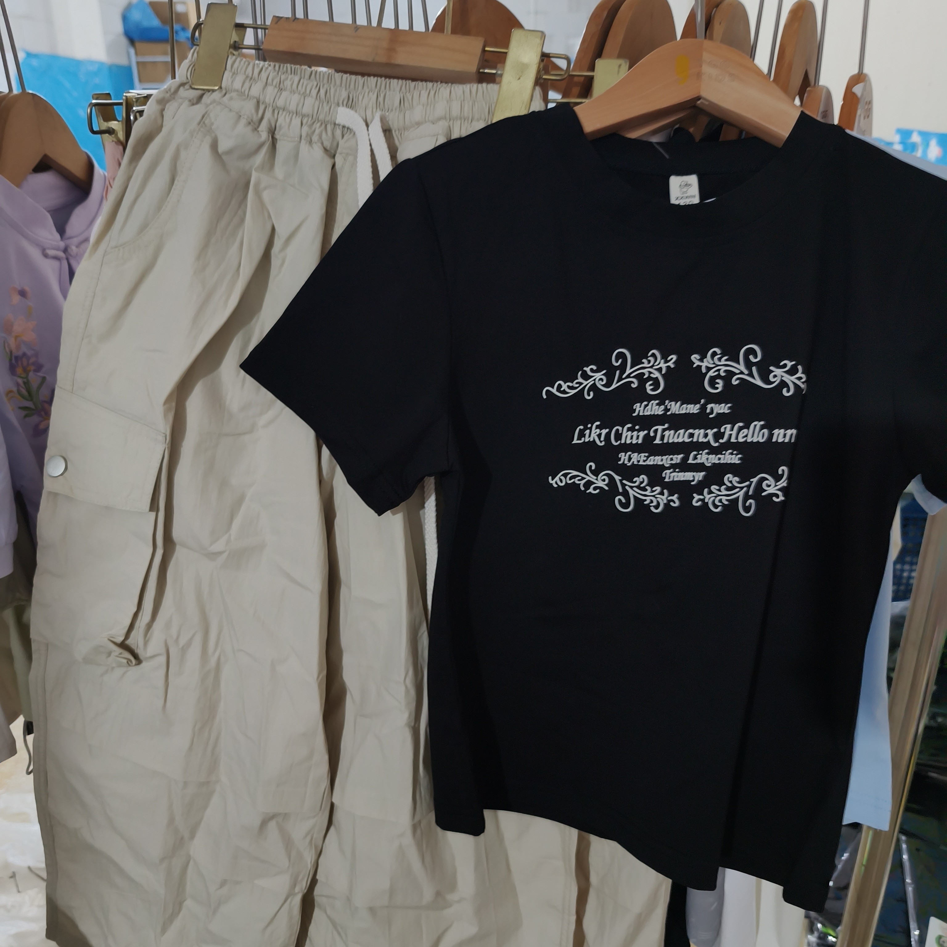 2212大童工装套装黑色。