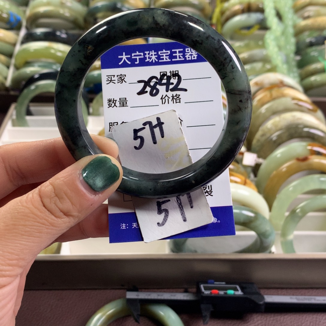 蛇纹石玉未镶嵌手镯2842