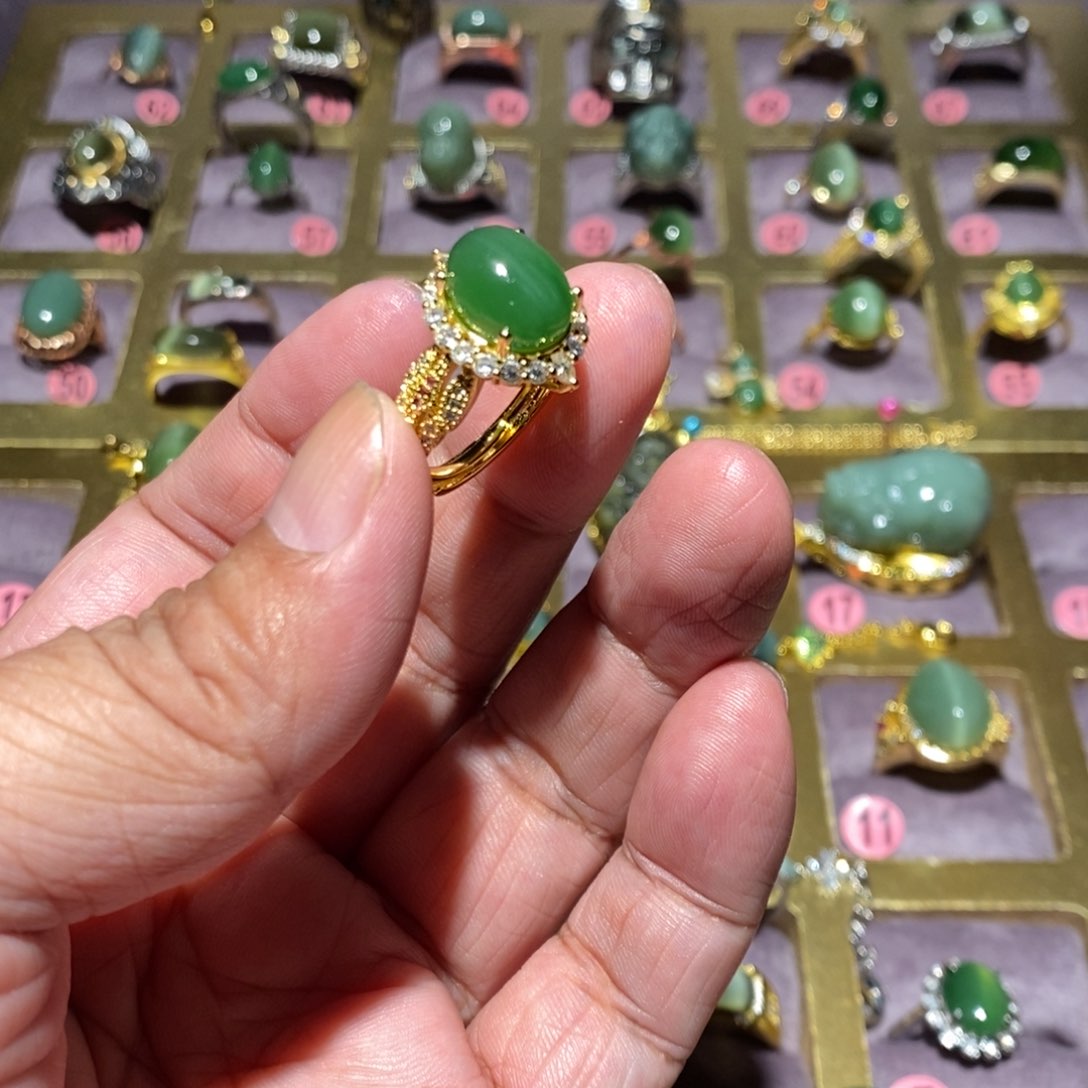 和田玉（碧玉）戒指未镶嵌