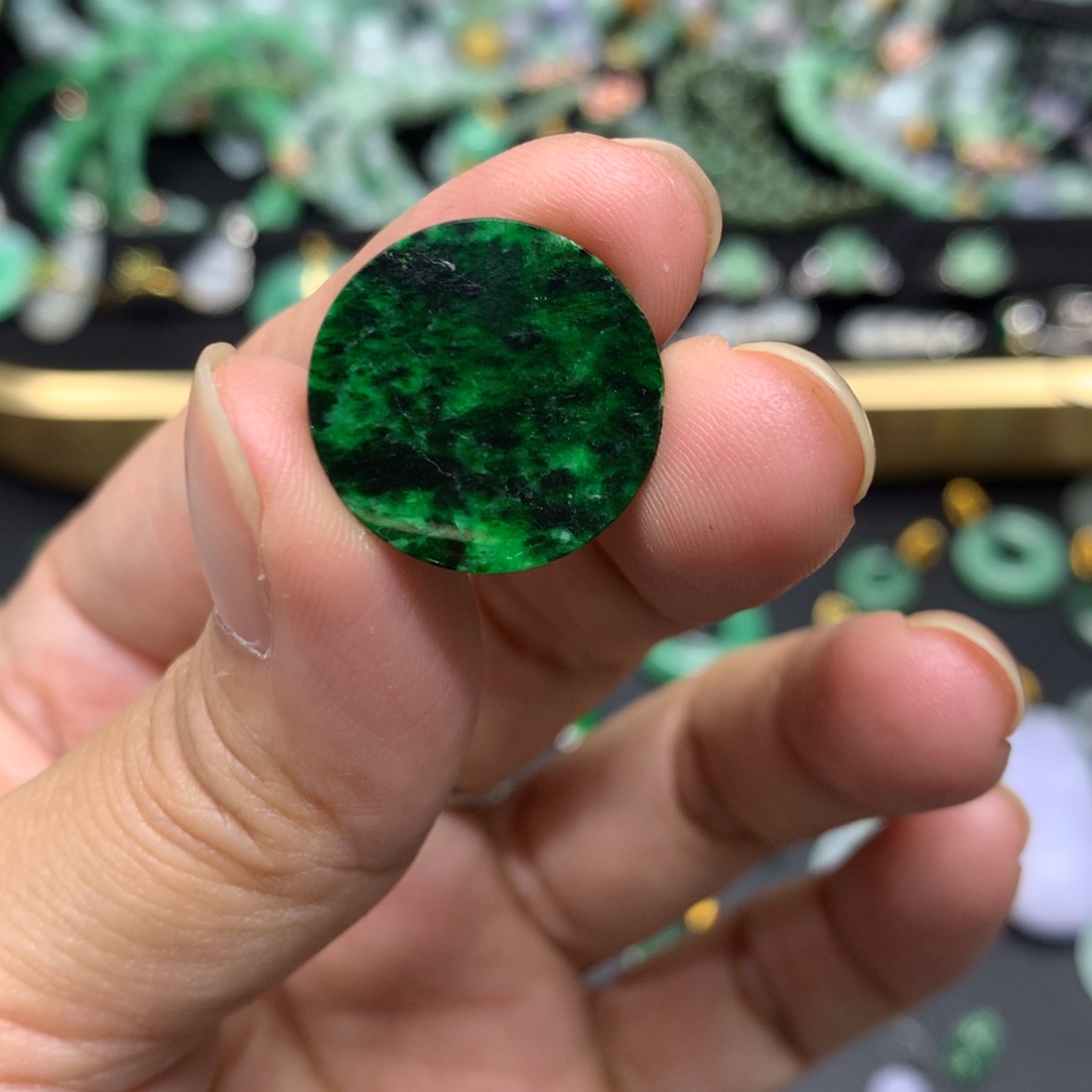 吊坠(不含链)未镶嵌翡翠有纹裂