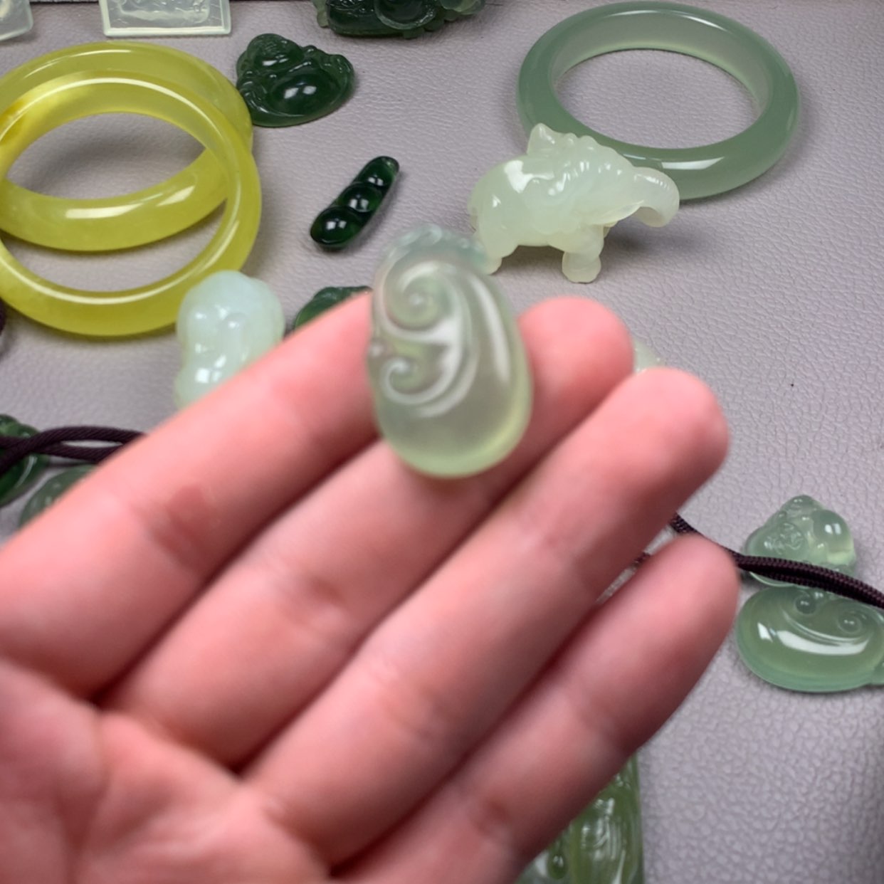 【闪购商品】蛇纹石玉未镶嵌岫玉