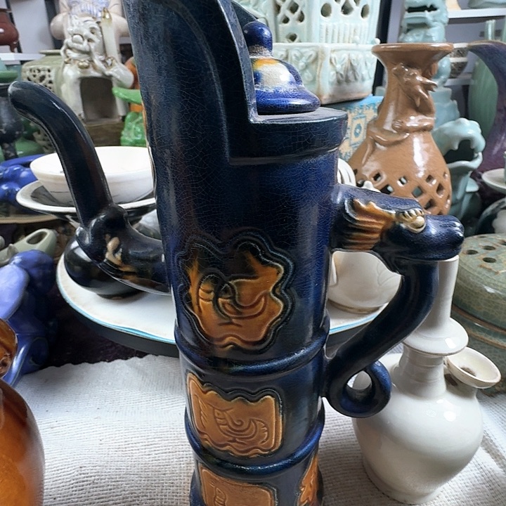摆件莲**狮瓷器和陶瓷制品