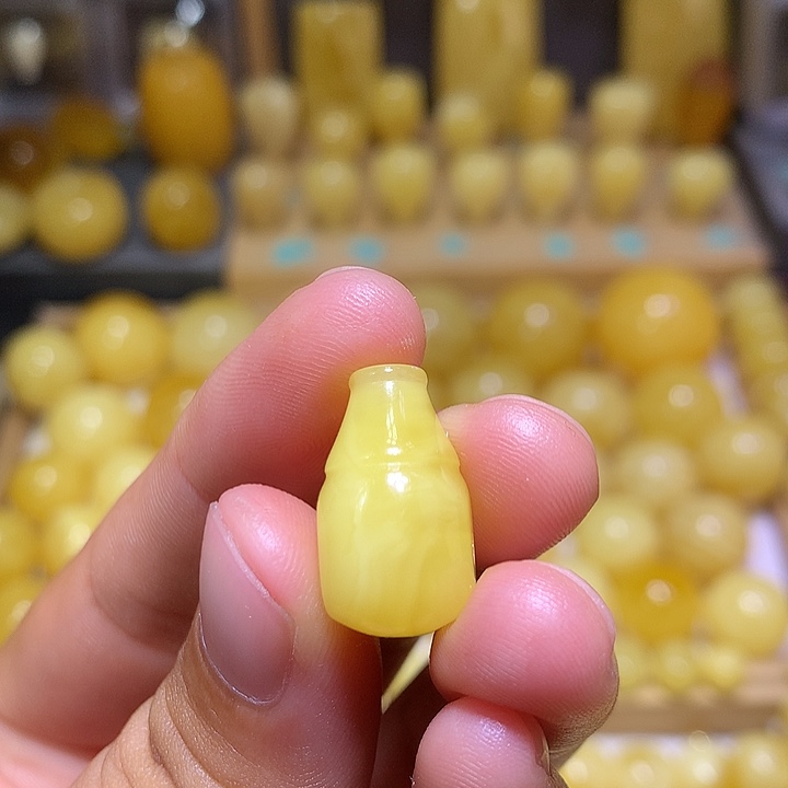 裸石蜜蜡未镶嵌天然俄料黄白花蜜蜡三通11