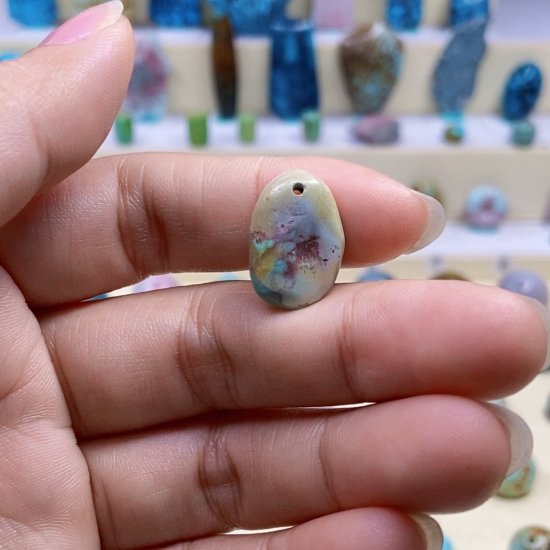 【闪购商品】未镶嵌绿松石珠宝奇石