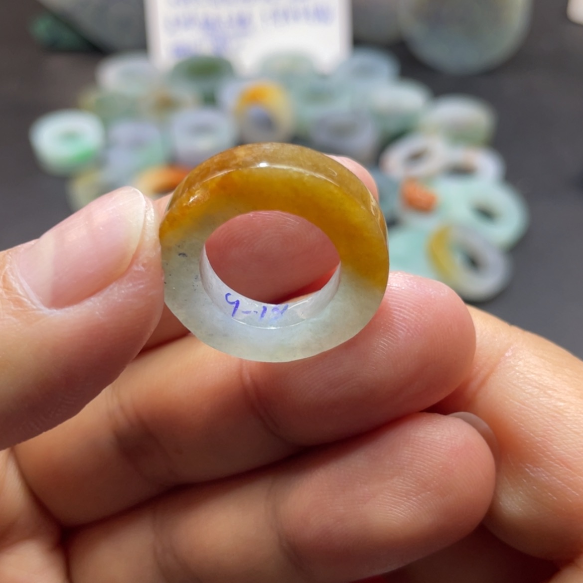 【闪购商品】定制翡翠未镶嵌天然翡翠9-18圈