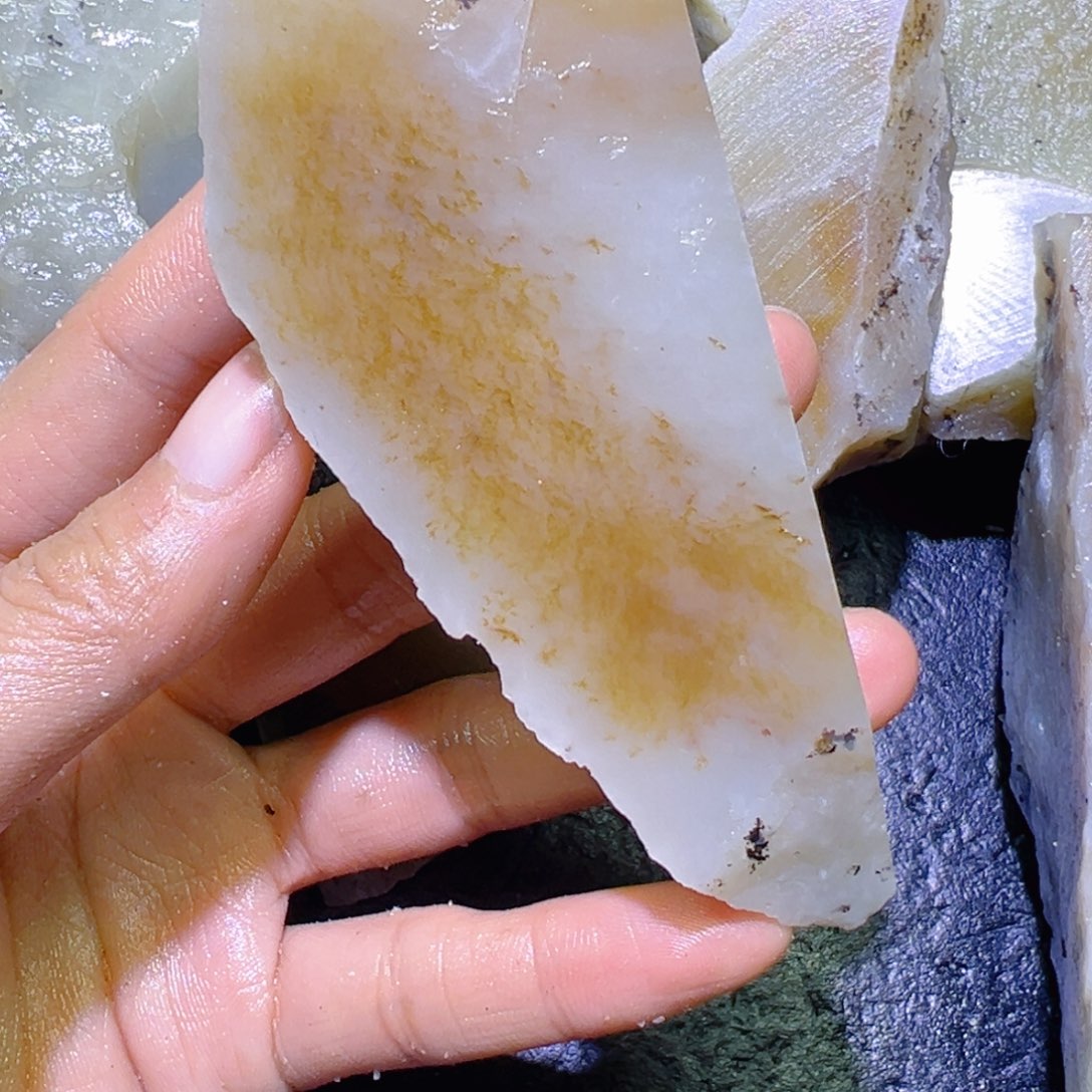 和田玉未镶嵌珠宝半成品