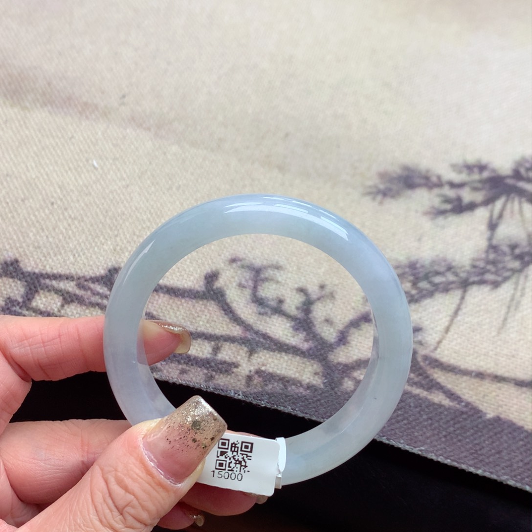 未镶嵌手镯翡翠缅甸翡翠手镯