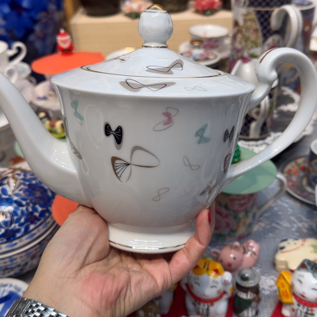 茶盏咖啡杯里的咖啡是我的