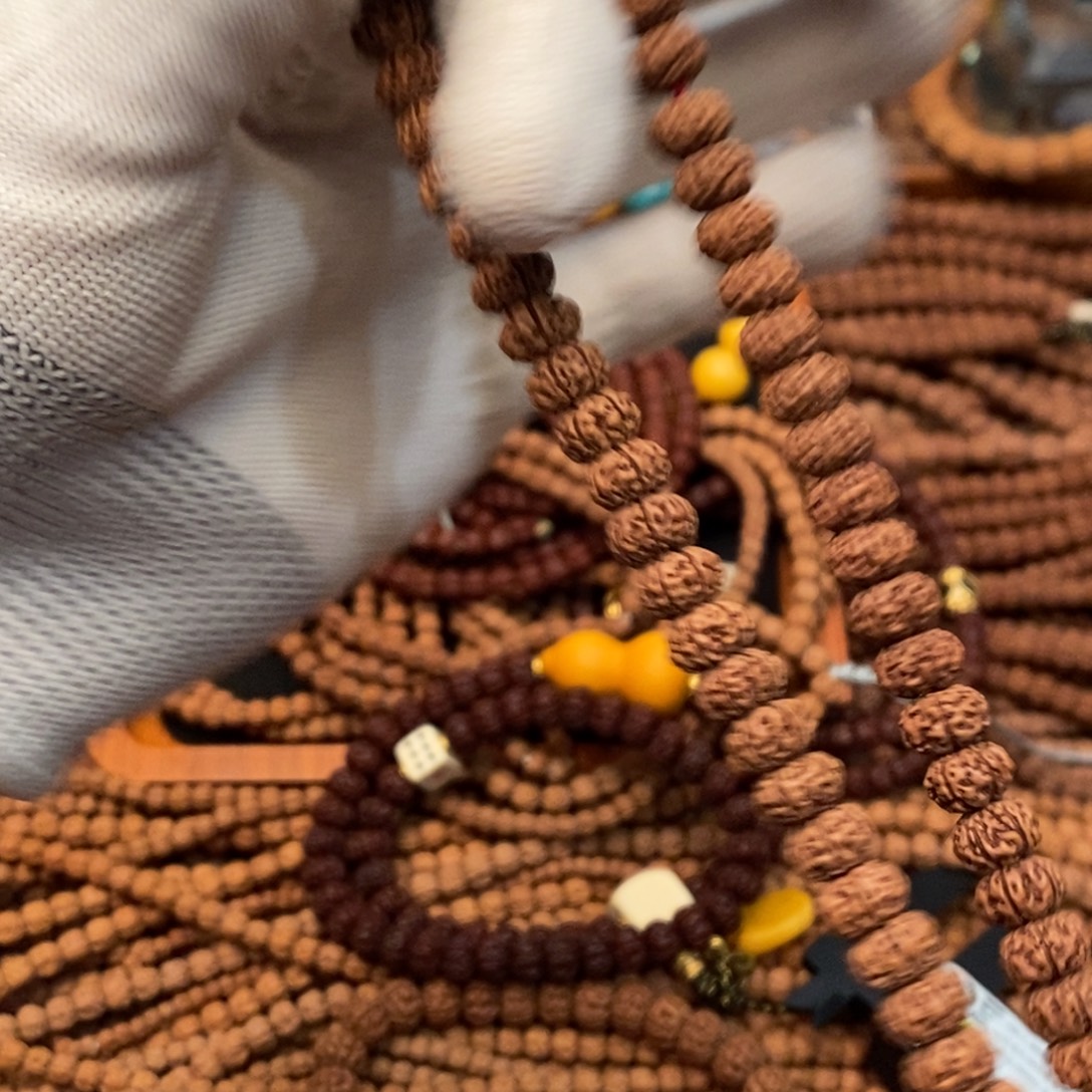 君***゛金刚菩提手串凹底梅花