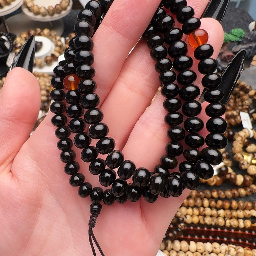 琥珀未镶嵌手链抚顺琥珀