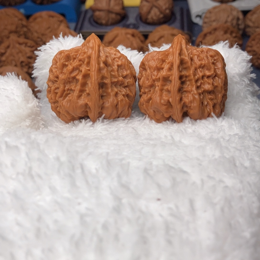 文玩核桃把件金蟾王40