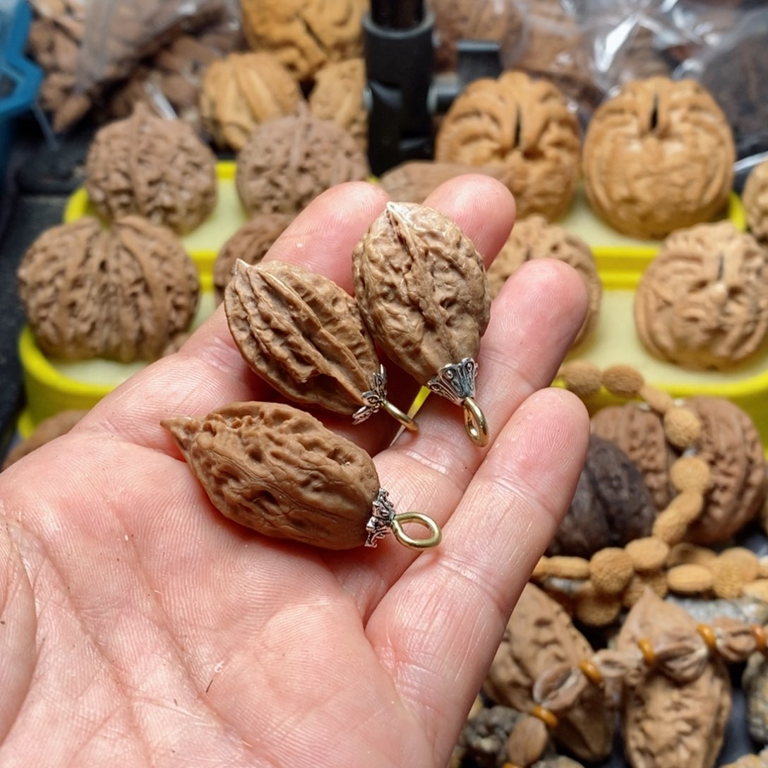 文玩核桃吊坠核桃44